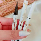 خط چشم ماژیکی ارت اسکین 24 ساعته artskin
